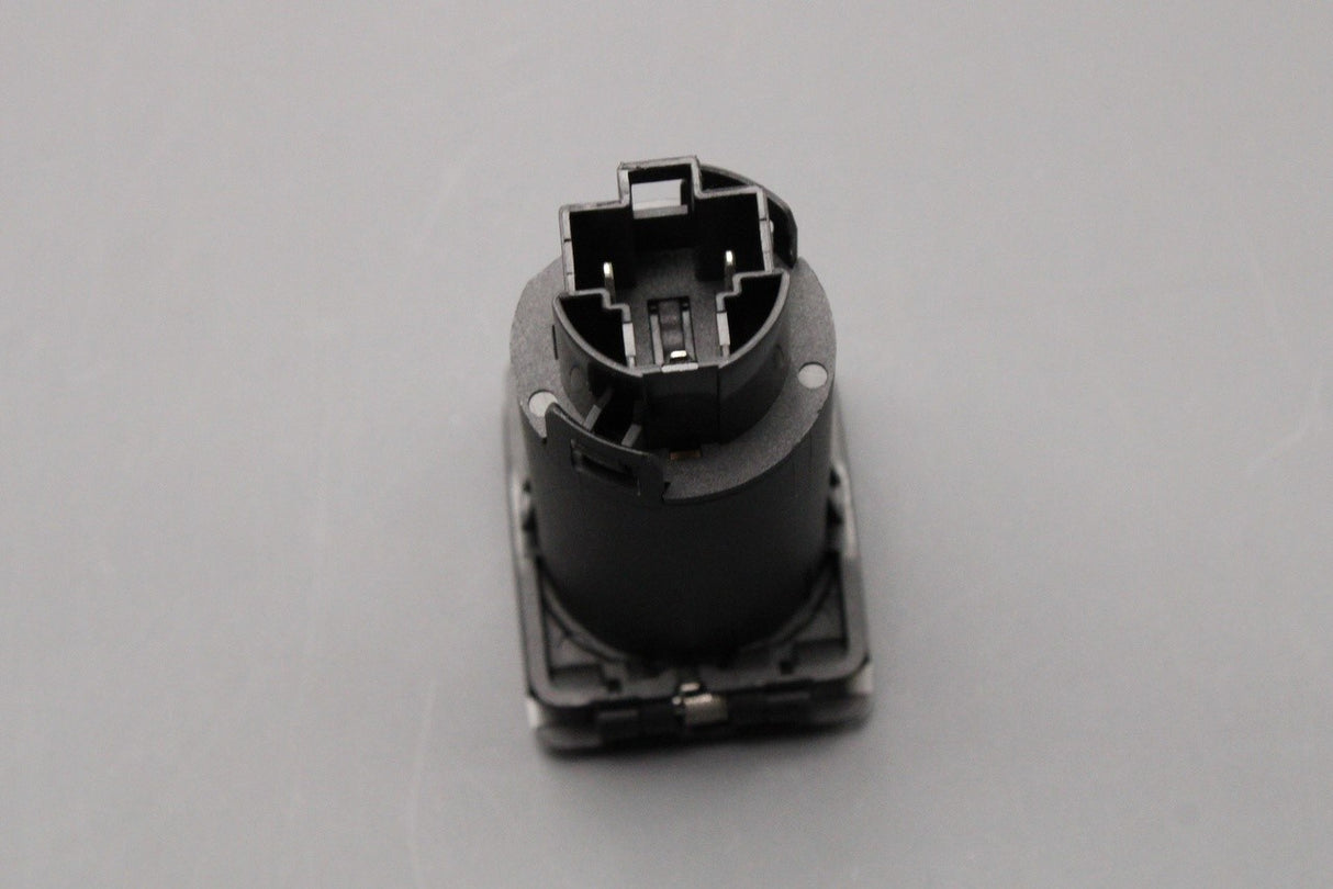 Range Rover Sport Evoque Velar 2013-on 5V USB socket LR107234