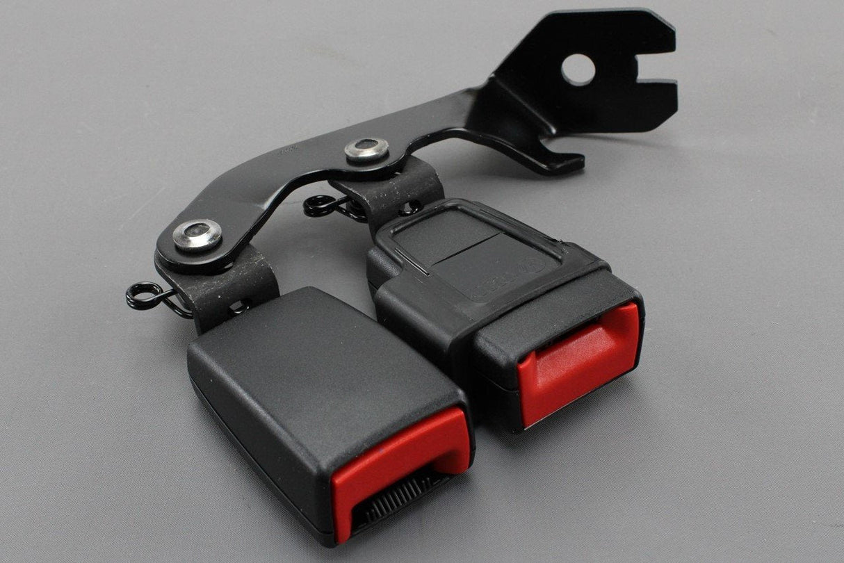 Audi A8 S8 2010-17 double seat belt buckle (rear, centre) 4H0857740 9B9