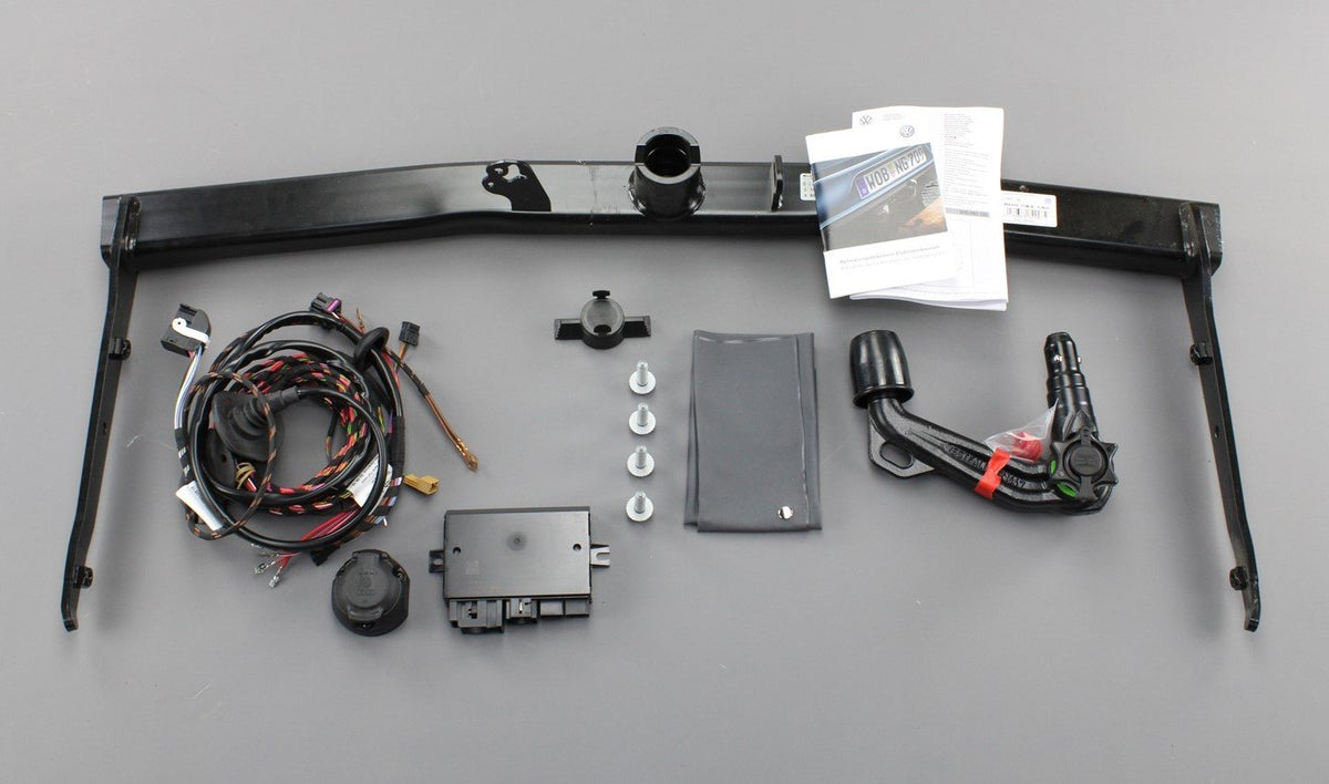 VW Golf MK8 hatchback 2020-on detachable tow bar 5H0092150, view 1