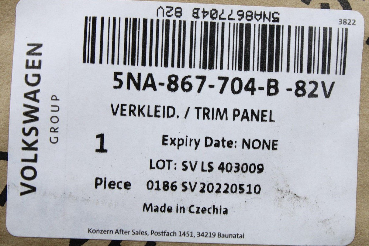 VW Tiguan 2016-on parcel shelf holding trim (right) 5NA867704B 82V