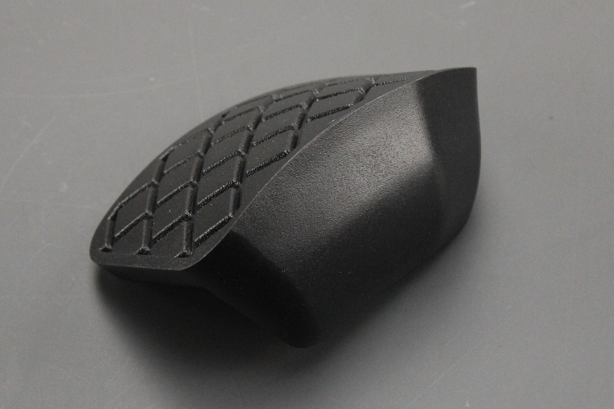 Audi A4 A6 RS4 Q7 VW T5 T6 Touareg clutch pedal cap 8E0721173 01C