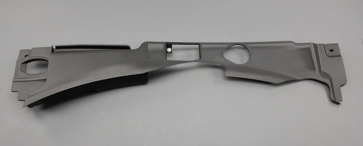 Audi A4 RS4 Avant A5 RHD wiper rain cover scuttle panel 8K2819447B 01C, view 1