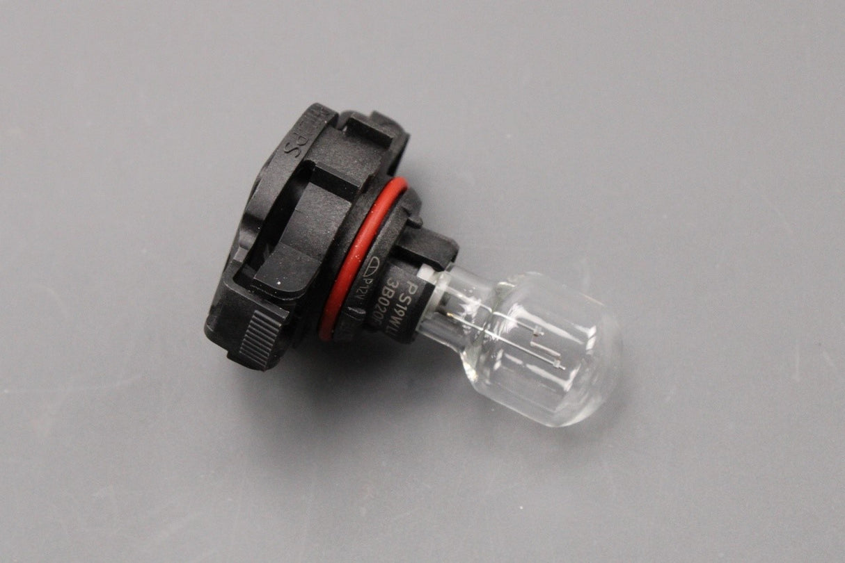 Range Rover Evoque 12-18 Sport 14-22 rear indicator bulb (x1) LR025150