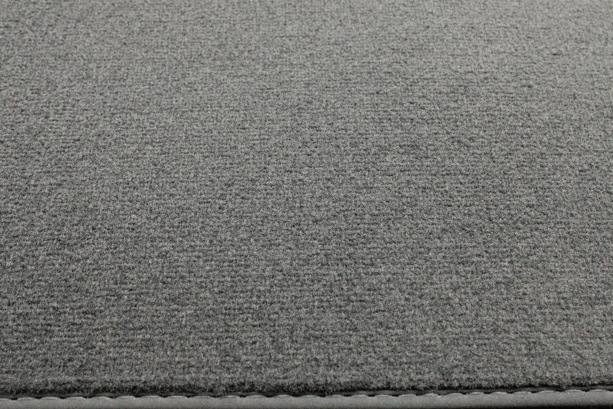 Audi Q7 16-on Q8 RSQ8 19-on RHD textile floor mats set 4M2863011A QA5