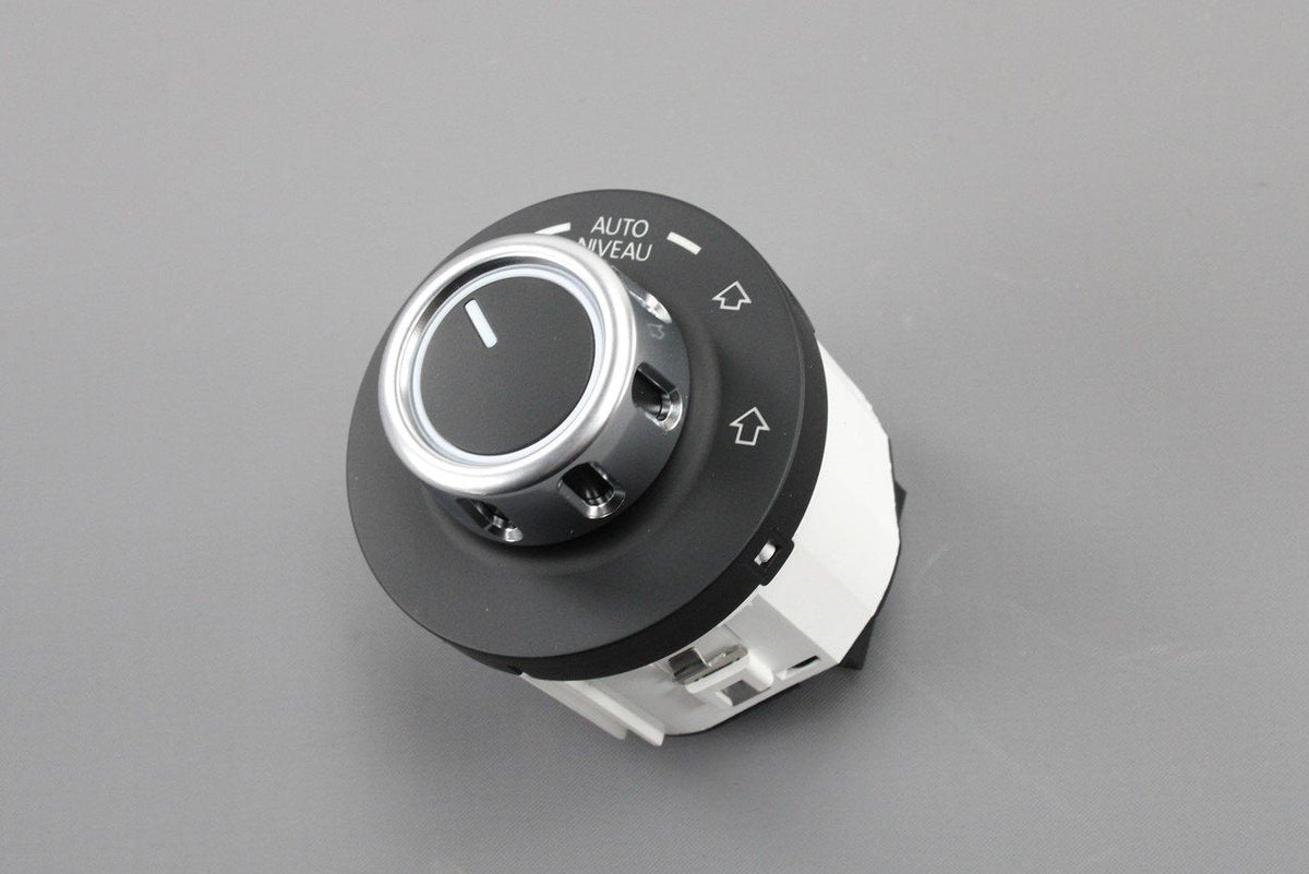 VW Touareg 2011-14 control switch for air suspension 7P6927135A WHS, view 1