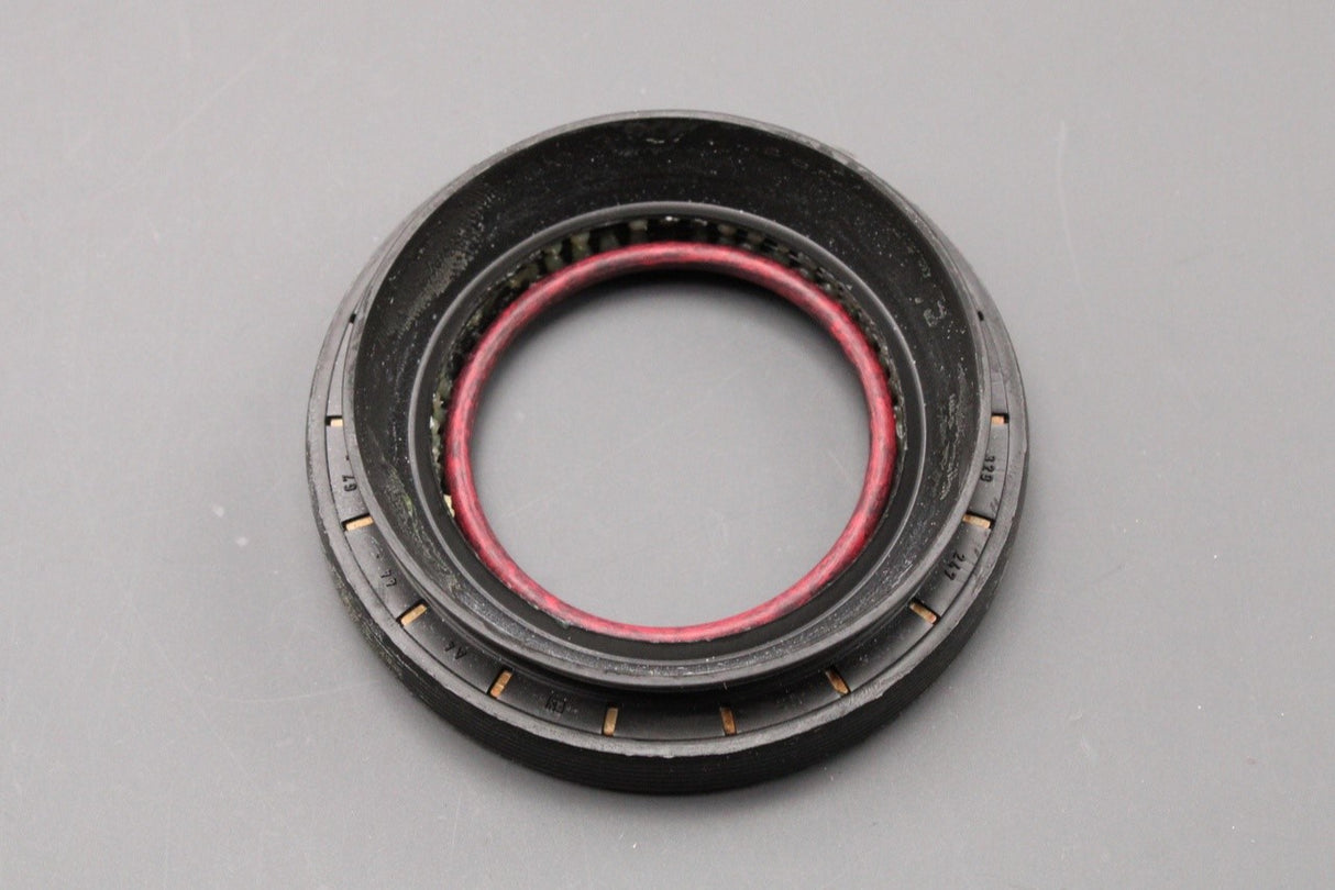 Land Rover Range Rover transmission output shaft oil seal kit LR049886