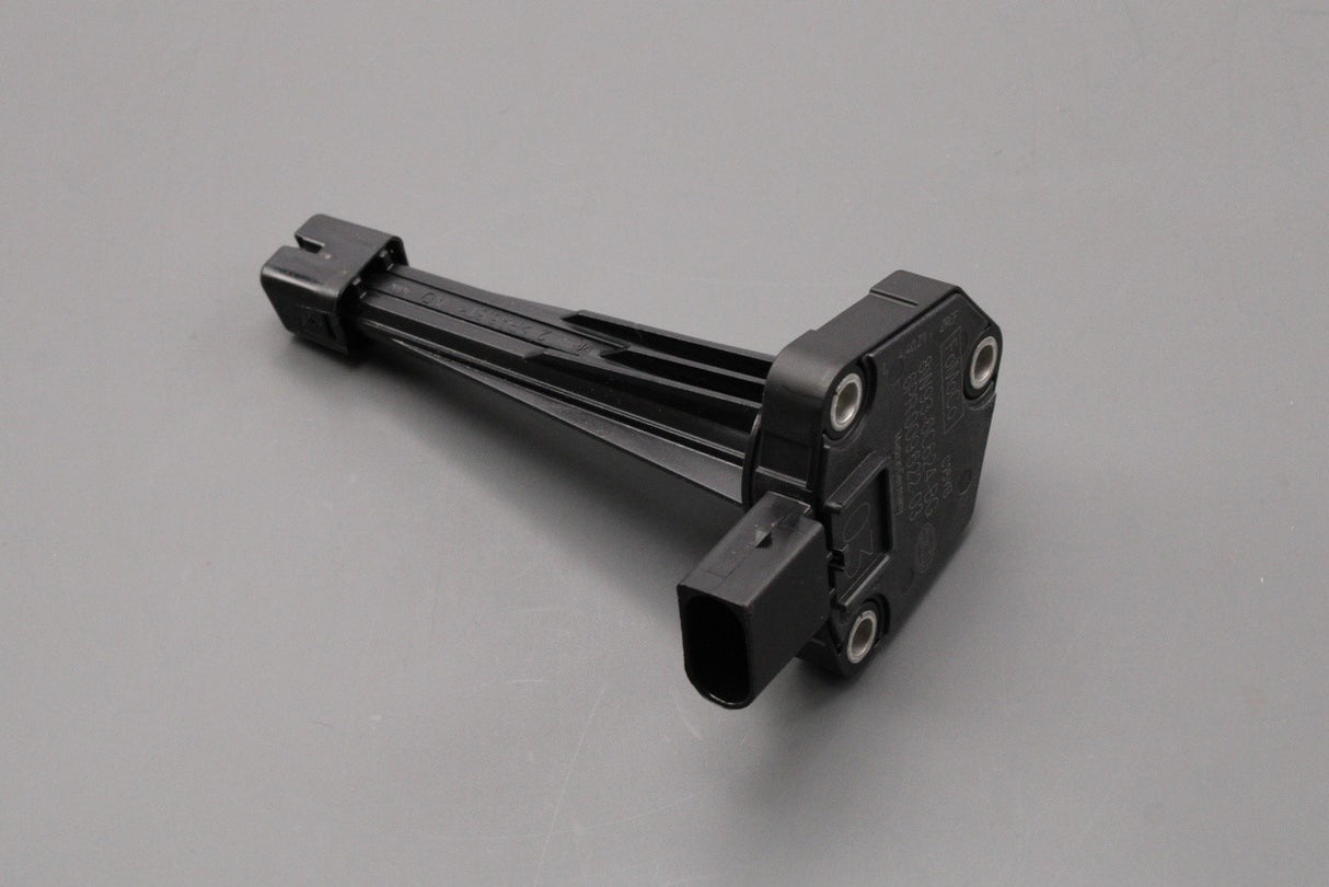 Land Rover Range Rover 3.0 V6 4.4 5.0 V8 oil level sensor LR012640