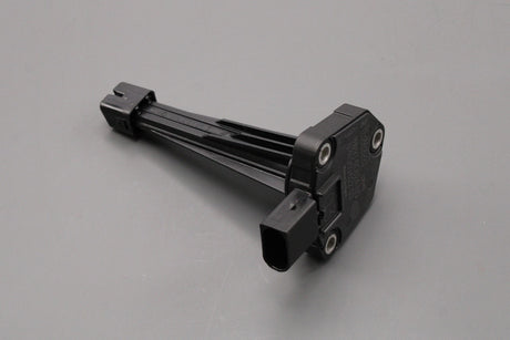 Land Rover Range Rover 3.0 V6 4.4 5.0 V8 oil level sensor LR012640