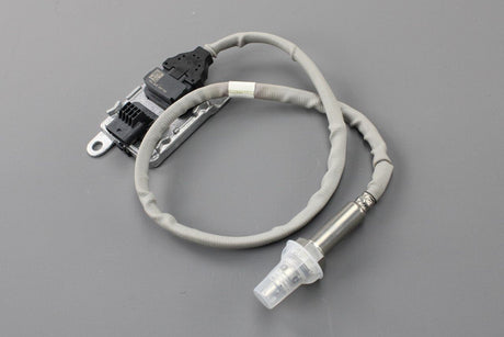 VW Arteon Passat B8 Skoda Superb 2.0 TDI NOx sensor with 04L907807EQ