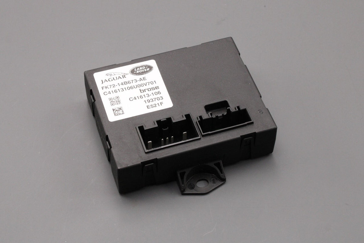 Land Rover Discovery Sport L550 2015-on powered tailgate module LR072369, view 1