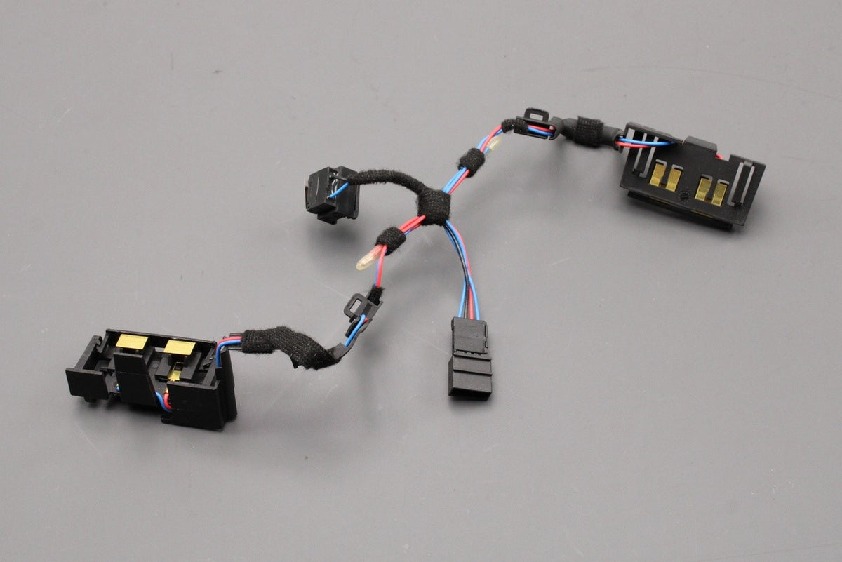 Audi A4 S4 A8 S8 RS4 2001-10 number plate light wiring harness 8E0971145, view 1