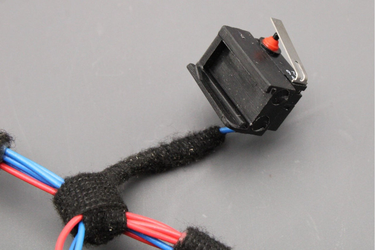 Audi A4 S4 A8 S8 RS4 2001-10 number plate light wiring harness 8E0971145
