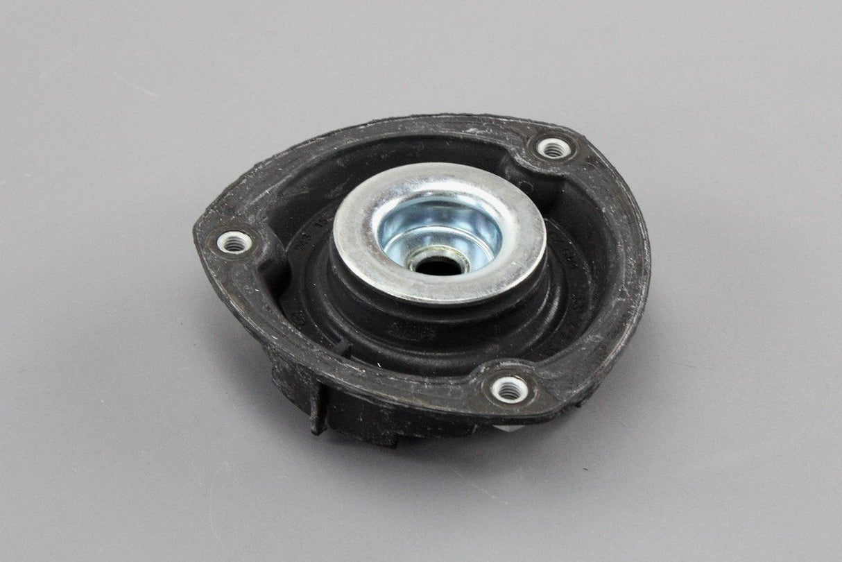 VW Passat Audi A1 Skoda SEAT Leon Front strut top mount (x1) 5Q0412331F