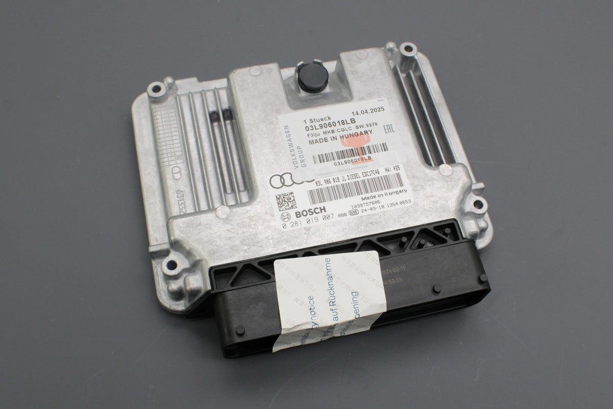 Audi A6 2011-2014 2.0 TDI engine control unit (CGLC) 03L906018LB, view 1