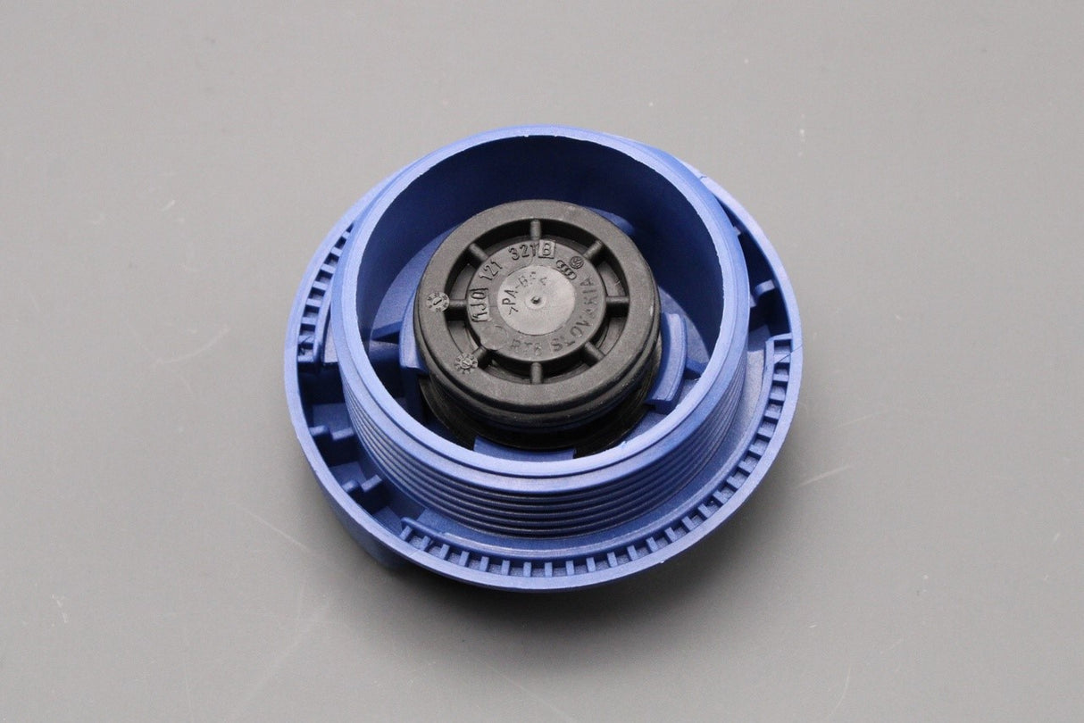 VW Golf Passat Audi A2 Q7 RS4 1995-on coolant reservoir cap 1J0121321B