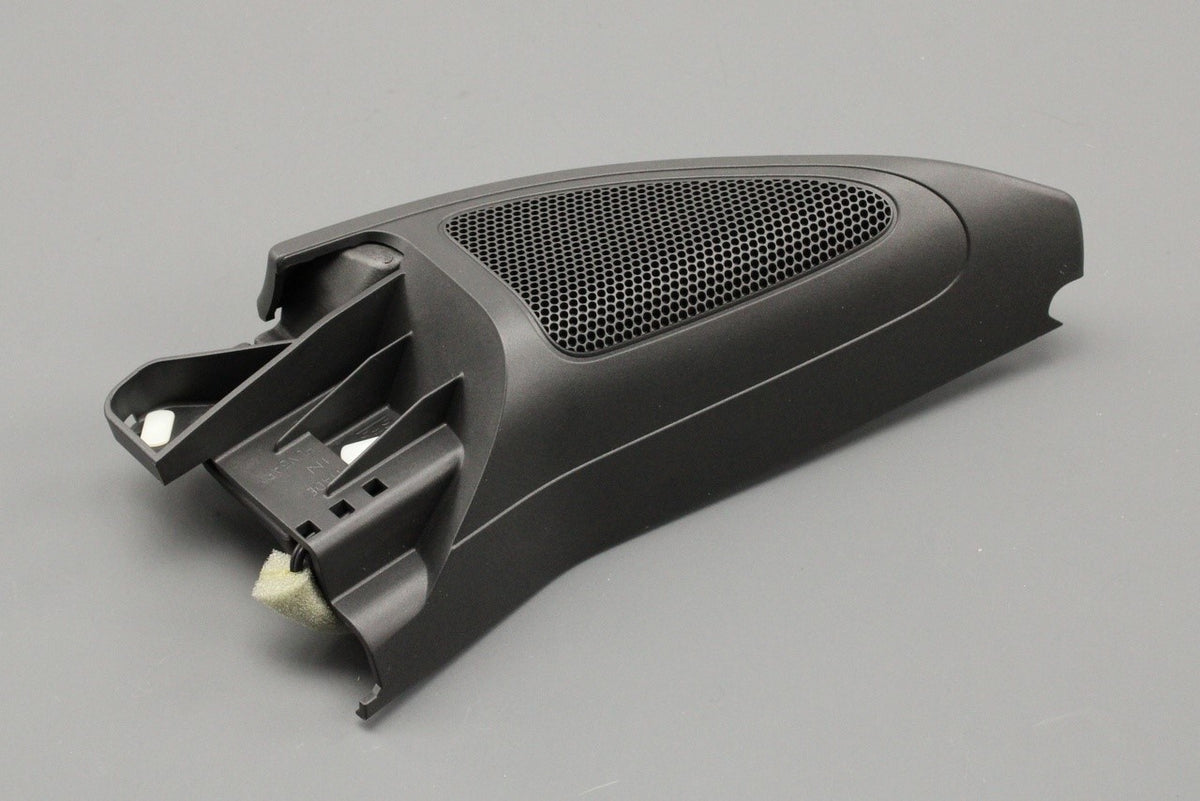 VW Golf MK6 interior wing mirror cover speaker trim right 5K0837974K 82V, view 1