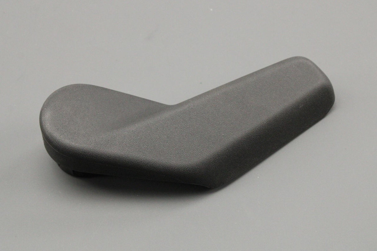 Skoda Kamiq Scala 19-on RHD interior bonnet release handle 656823533 9B9