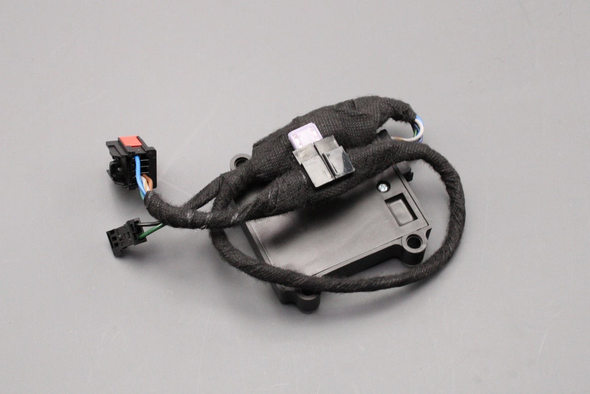 Range Rover 2013-on Velar 2017-on cup holder phone charger VPLYV0124