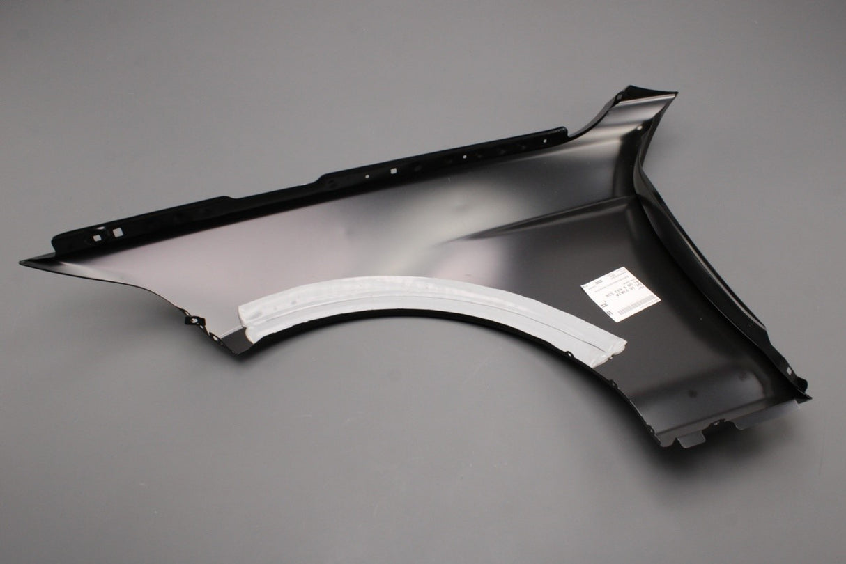 BMW 1 series F20 F21 2011-2016 front wing body panel (right) 41009633538