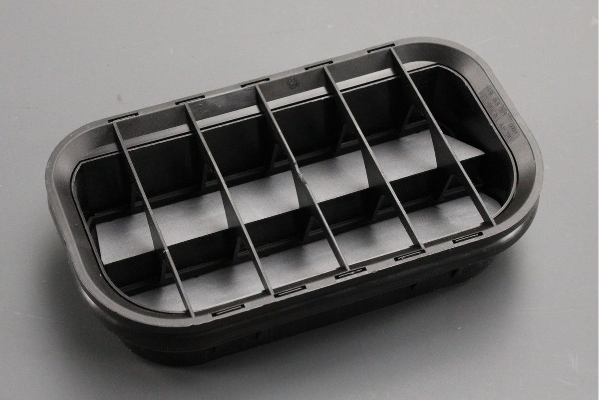 Audi A2 A4 A6 Q7 TT RS4 TTRS body vent grille trim 4A0819181A, view 1
