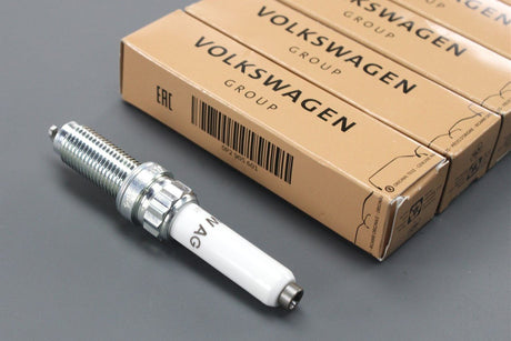 Audi RS6 RS7 2020-on S8 SQ7 Q8 4.0L V8 spark plug set (x8) 0P2905601