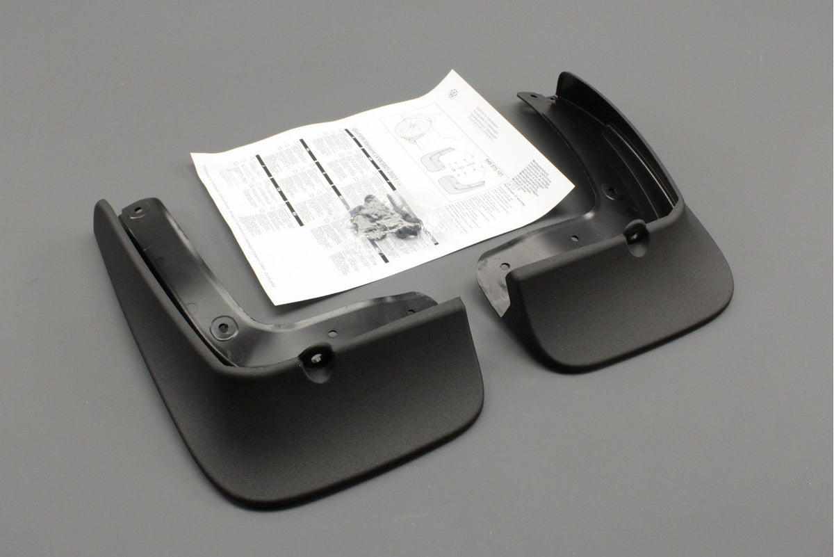 VW Golf Estate MK8 2020-on accessory mud flaps (rear) 5H9075101, view 1