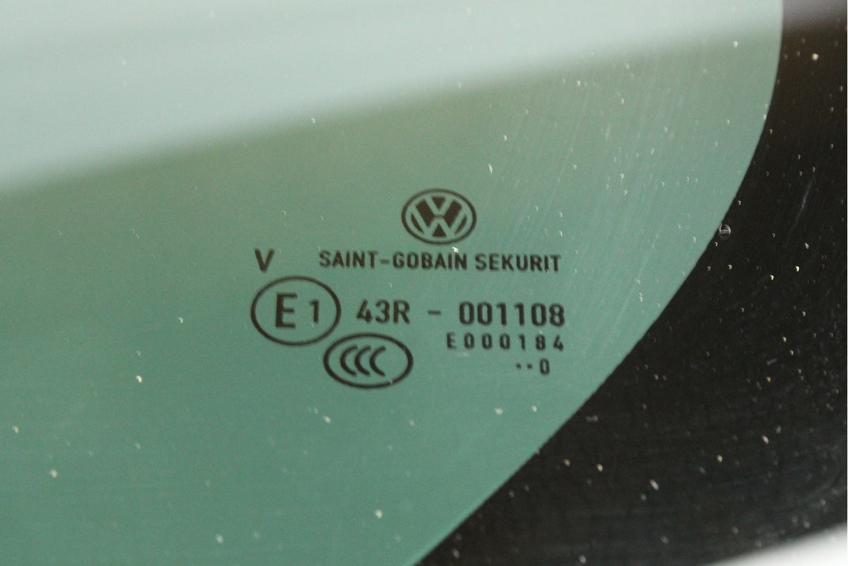 VW Golf MK7 MK7.5 rear fixed door window glass (left) 5G6845213C