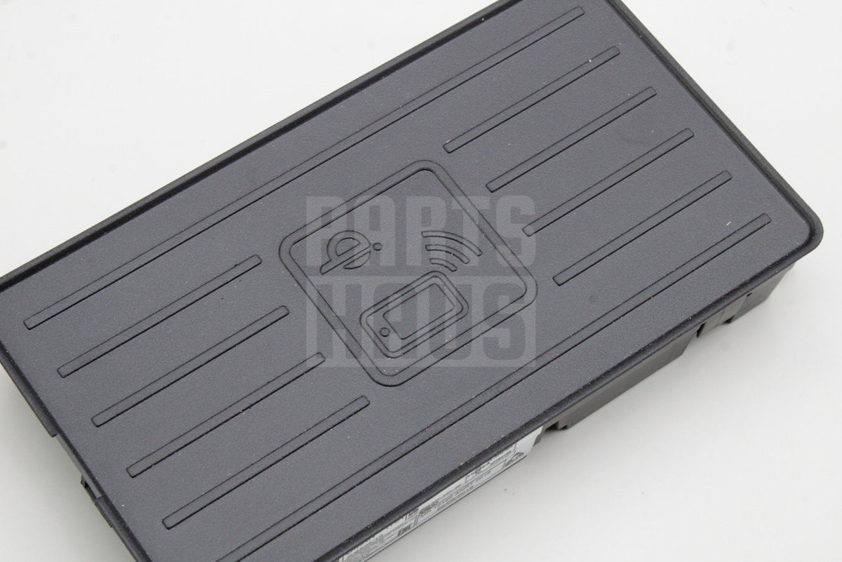Audi Q2 TT RS3 R8 A3 S3 TTRS wireless phone charging module 81A035502