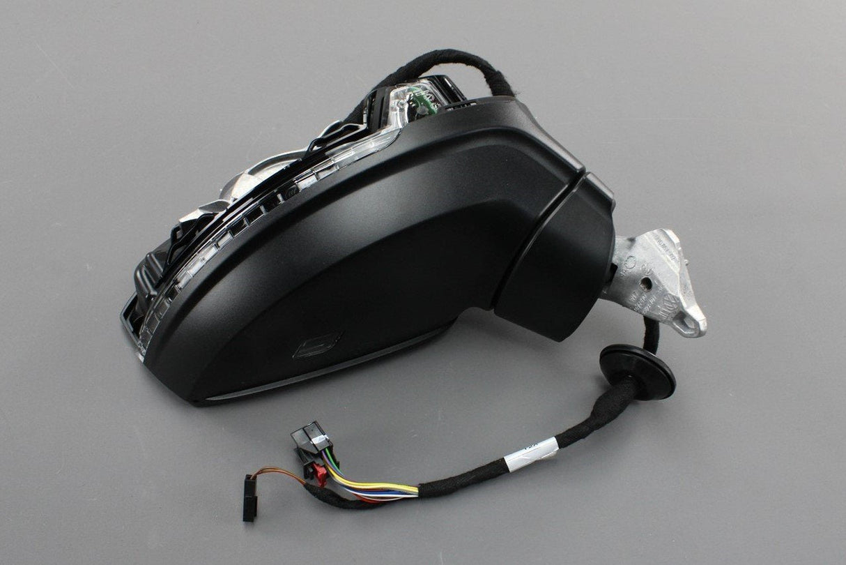 VW Tiguan 2023-on exterior wing mirror housing (right) 5NC857508AJ 9B9