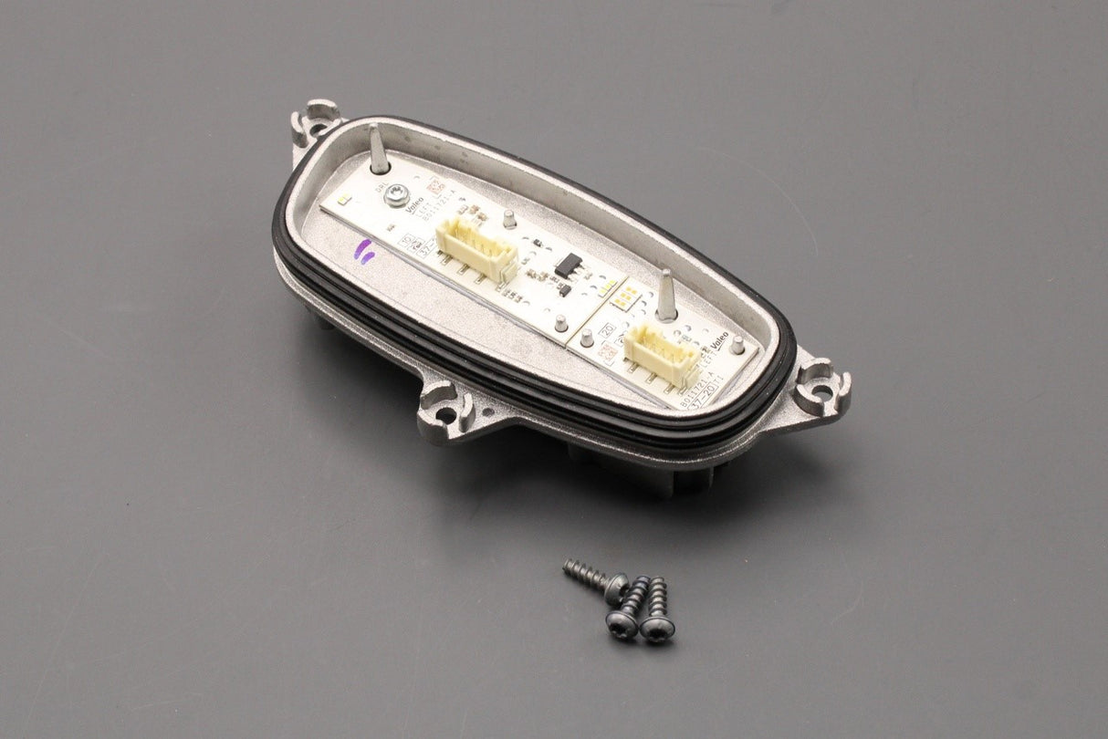 Audi Q2 2017-on LED DRL & indicator module (front left) 81A998473