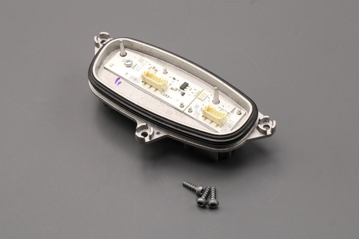 Audi Q2 2017-on LED DRL & indicator module (front left) 81A998473, view 1