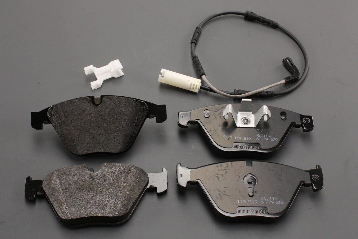 BMW E90 E91 E92 E93 brake pads (front) 34112288858, view 1