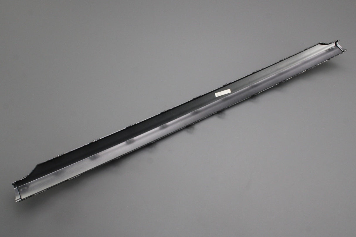 Audi Q8 2019-on rear bumper trim (centre) 4M8807791G 3HK