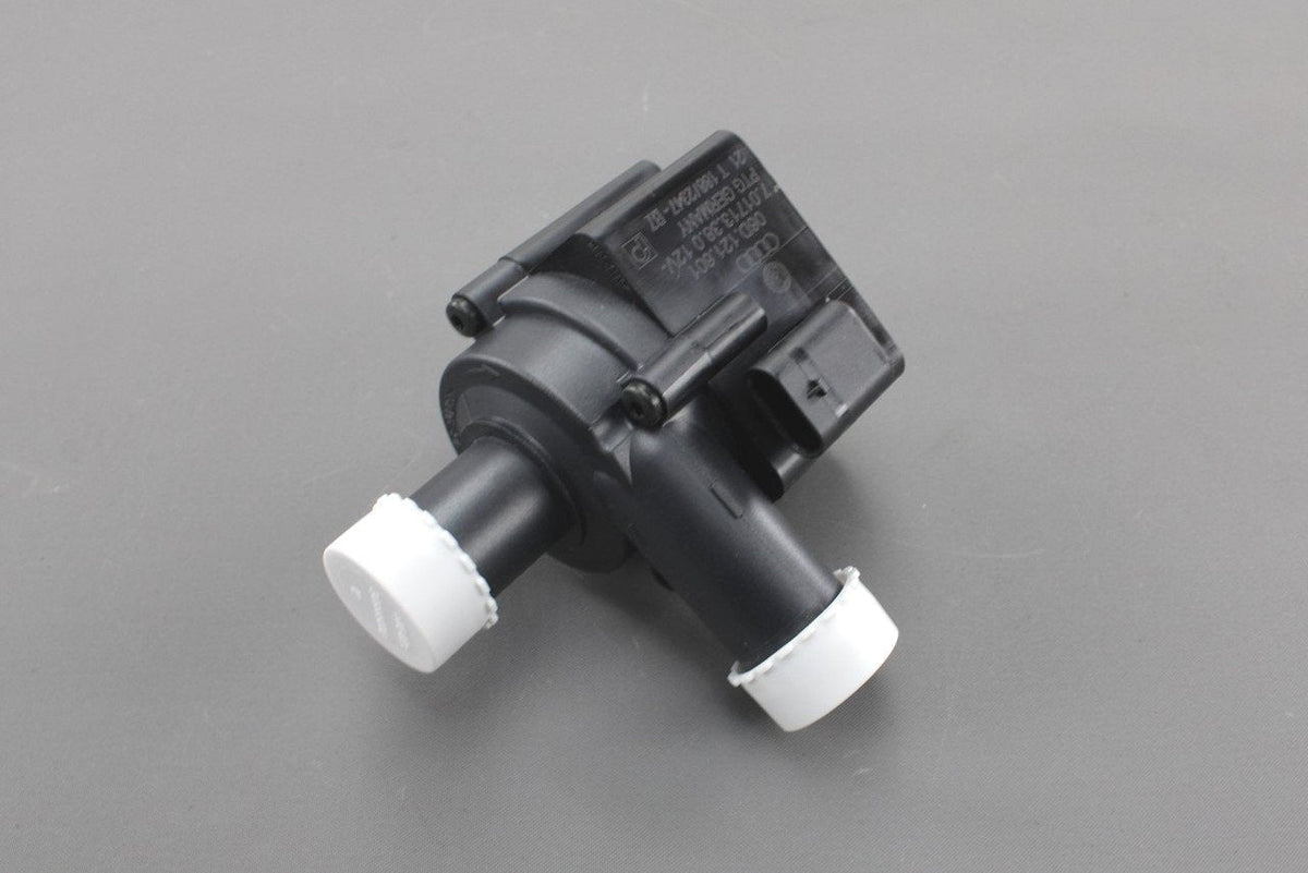 Audi A4 A5 A6 A8 Q5 RS6 RS7 additional coolant pump (Pierburg) 06D121601, view 1