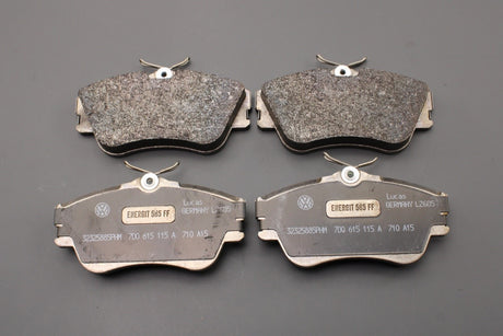 VW Transporter T4 1991-2004 brake pads (front) 701698151J