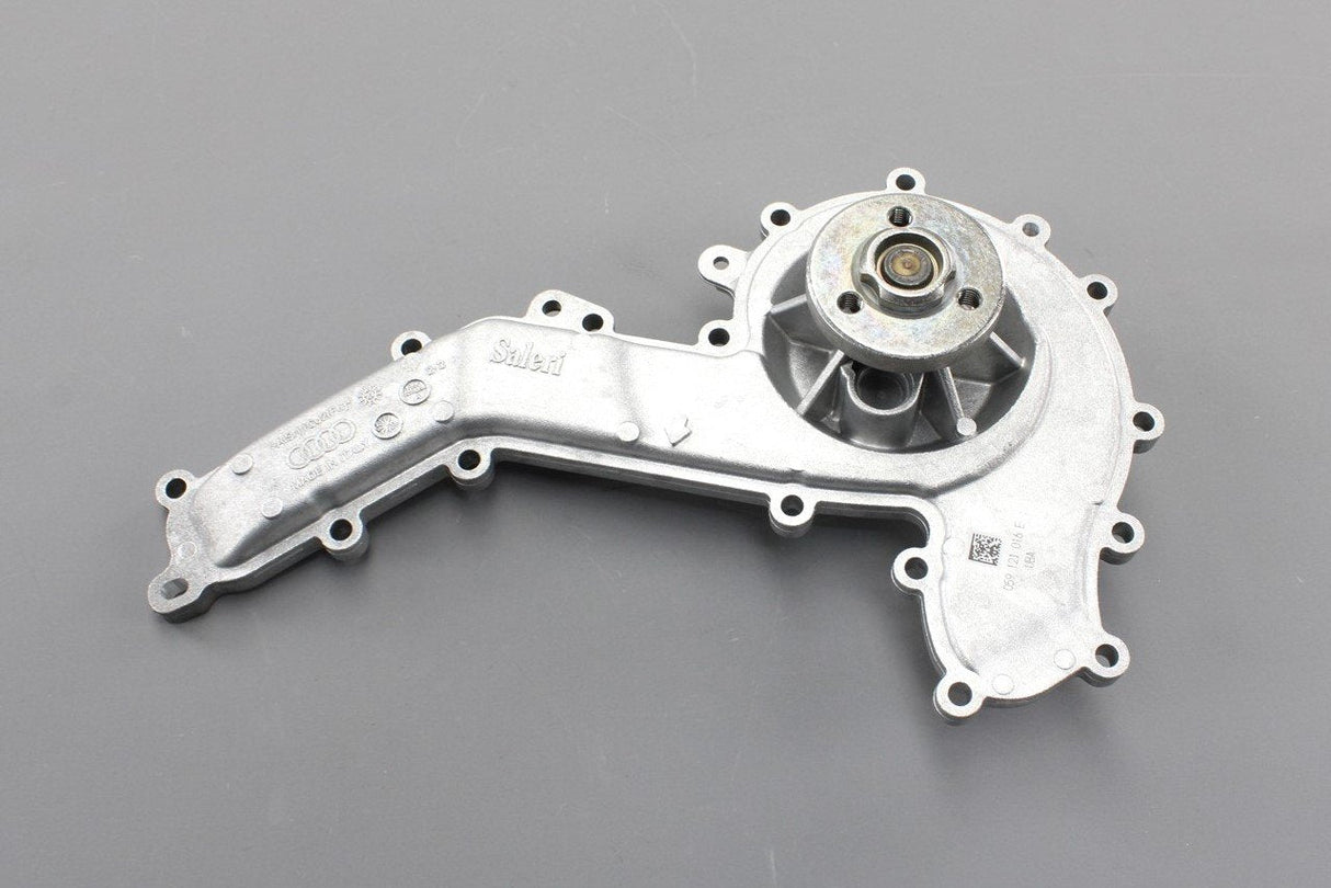 Audi A4 A5 A6 A8 Q5 Q7 Q8 3.0 TDI Coolant water pump 059121016E