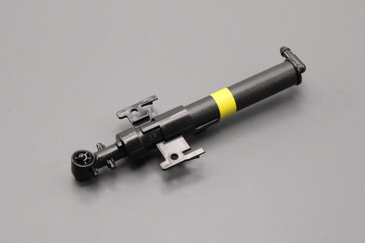 Jaguar XE Range 2015-on headlight power washer jet (left) T4N31294