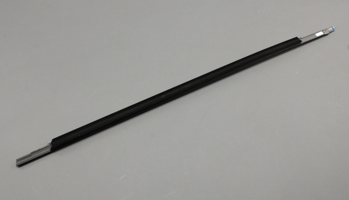 Audi Q3 2019-on outer window aperture seal (front right) 83A837476A T94