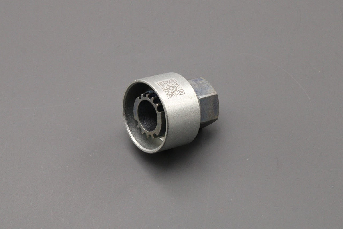Land Rover Defender 20-on anti-theft locking wheel nut key (H) LR137861, view 1