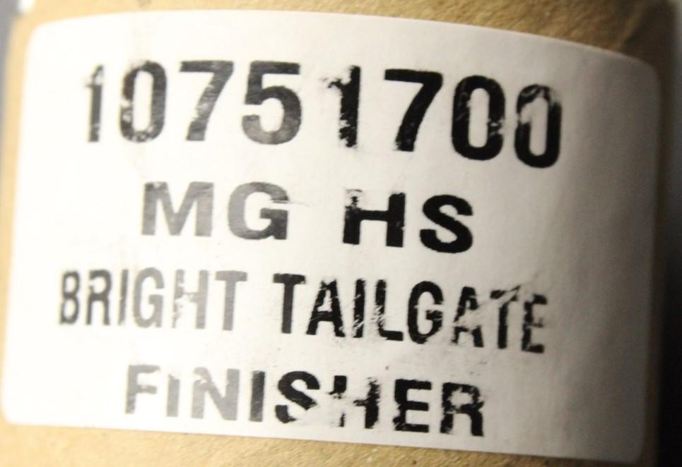 MG HS tailgate boot lid trim strip (chrome) 10751700