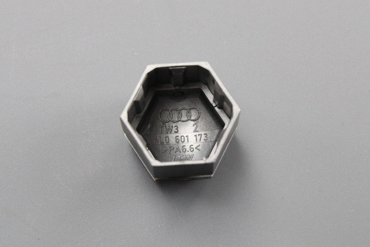 Audi Q7 SQ7 4L 2007-2015 wheel nut bolt cover cap (x1) 4L0601173 Z37