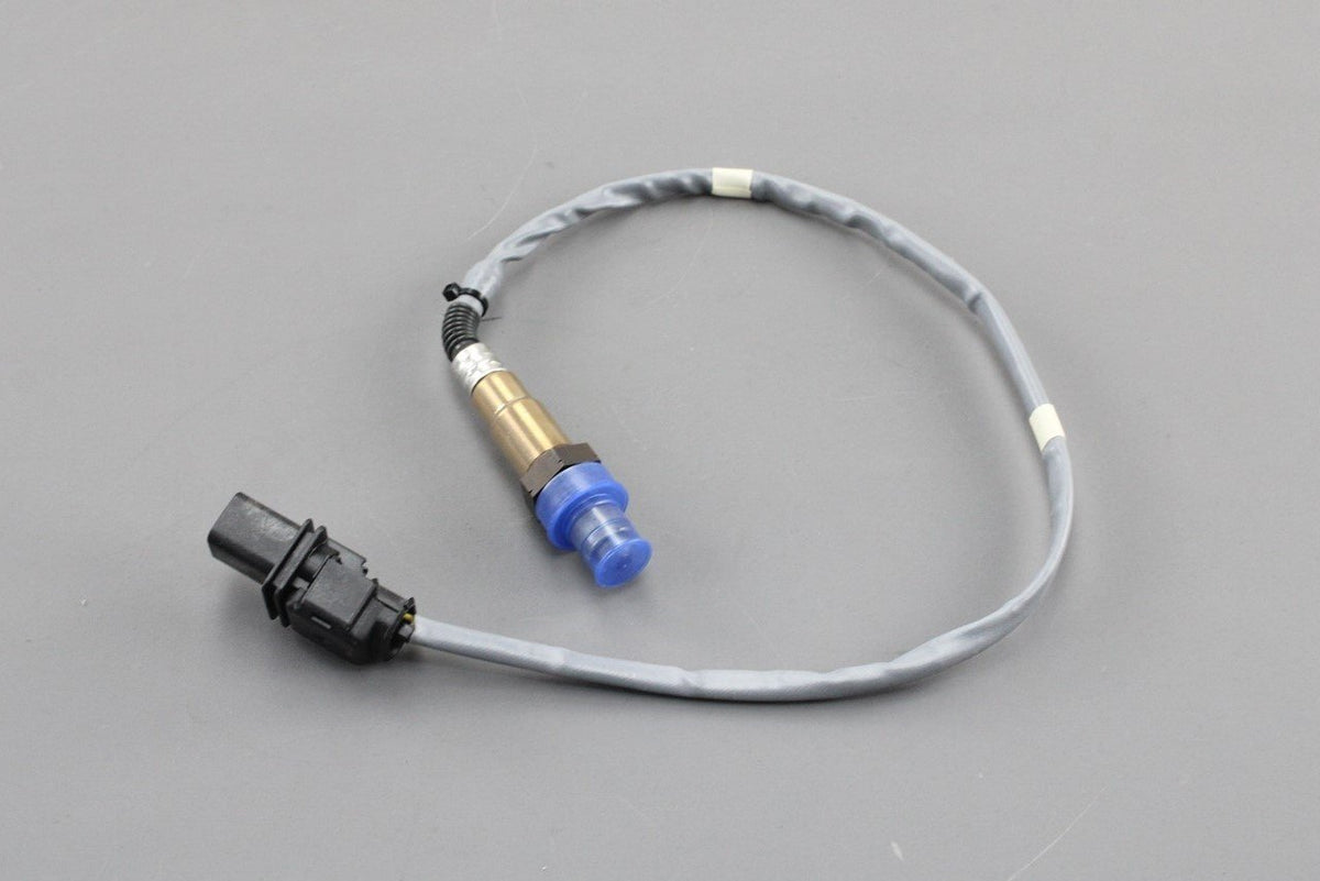VW Caddy 2016-on 2.0 TDI oxygen Lambda sensor (pre-cat) 04L906262L, view 1