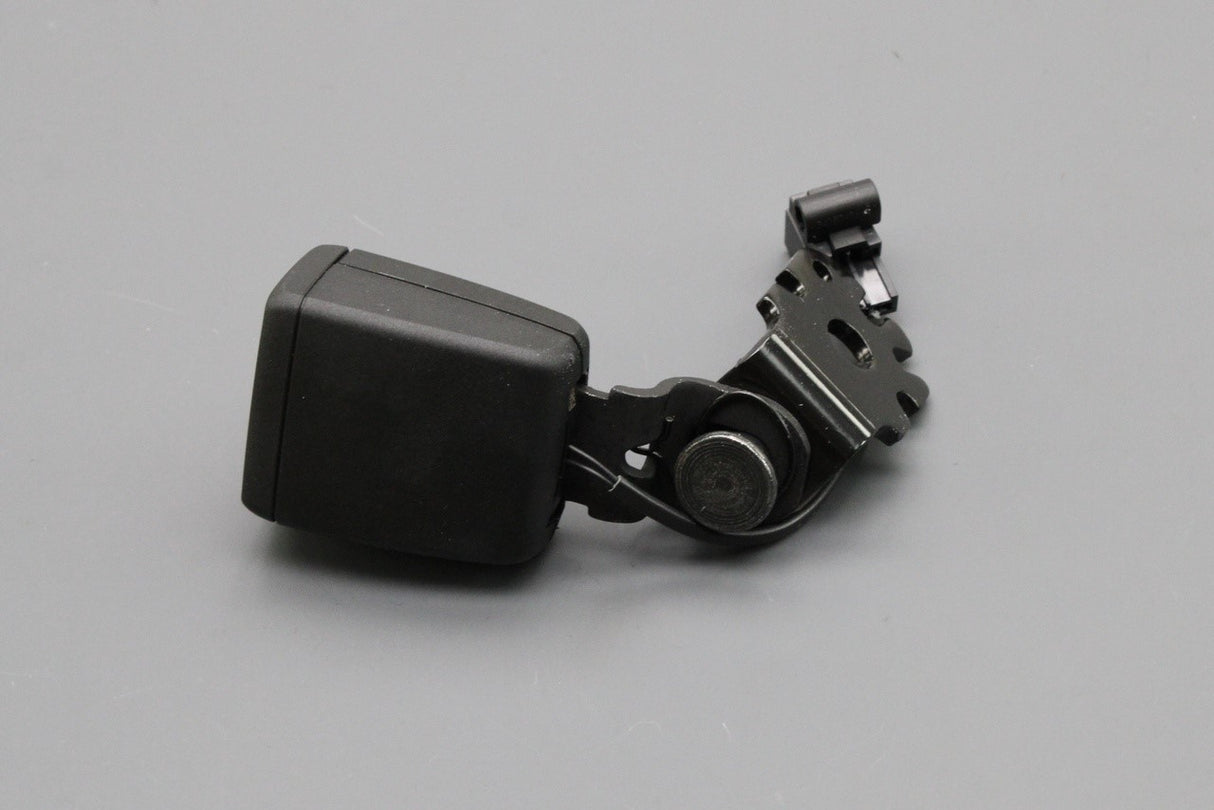 Audi A4 A5 RS4 RS5 2016-2025 seat belt latch (rear right) 8W0857740D MNB