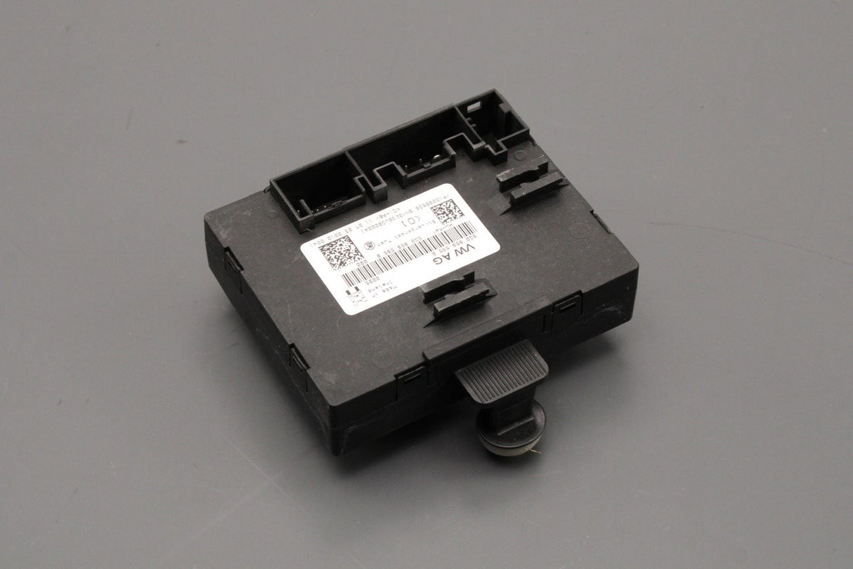 Audi A3 S3 2013-2016 door control unit (rear) 5Q0959595B