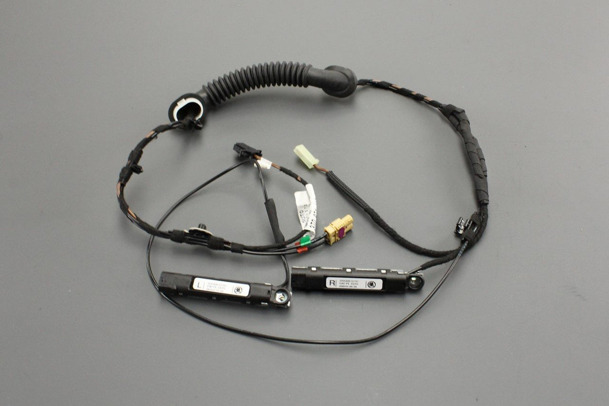 Skoda Superb 2008-2013 tailgate boot lid wiring harness 3T0971147J, view 1