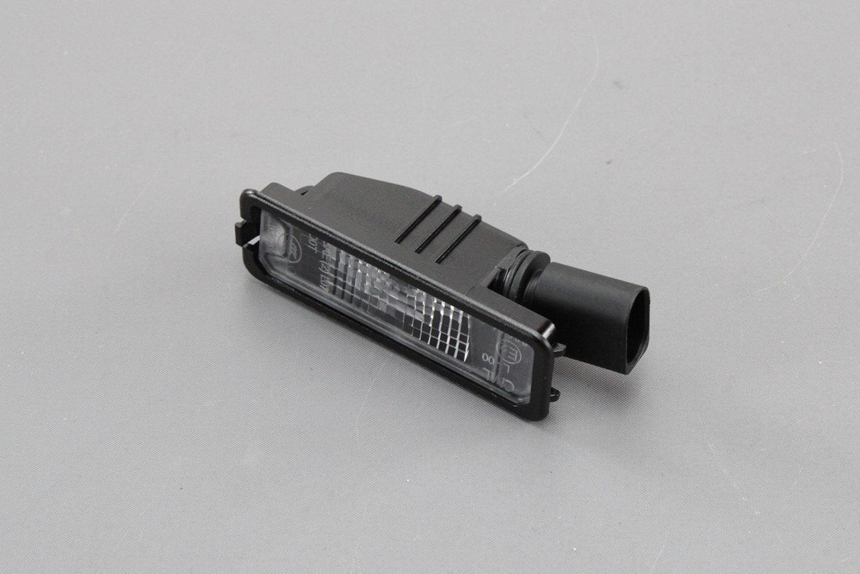 VW Amarok Beetle Golf Polo Scirocco LED number plate light 1K8943021