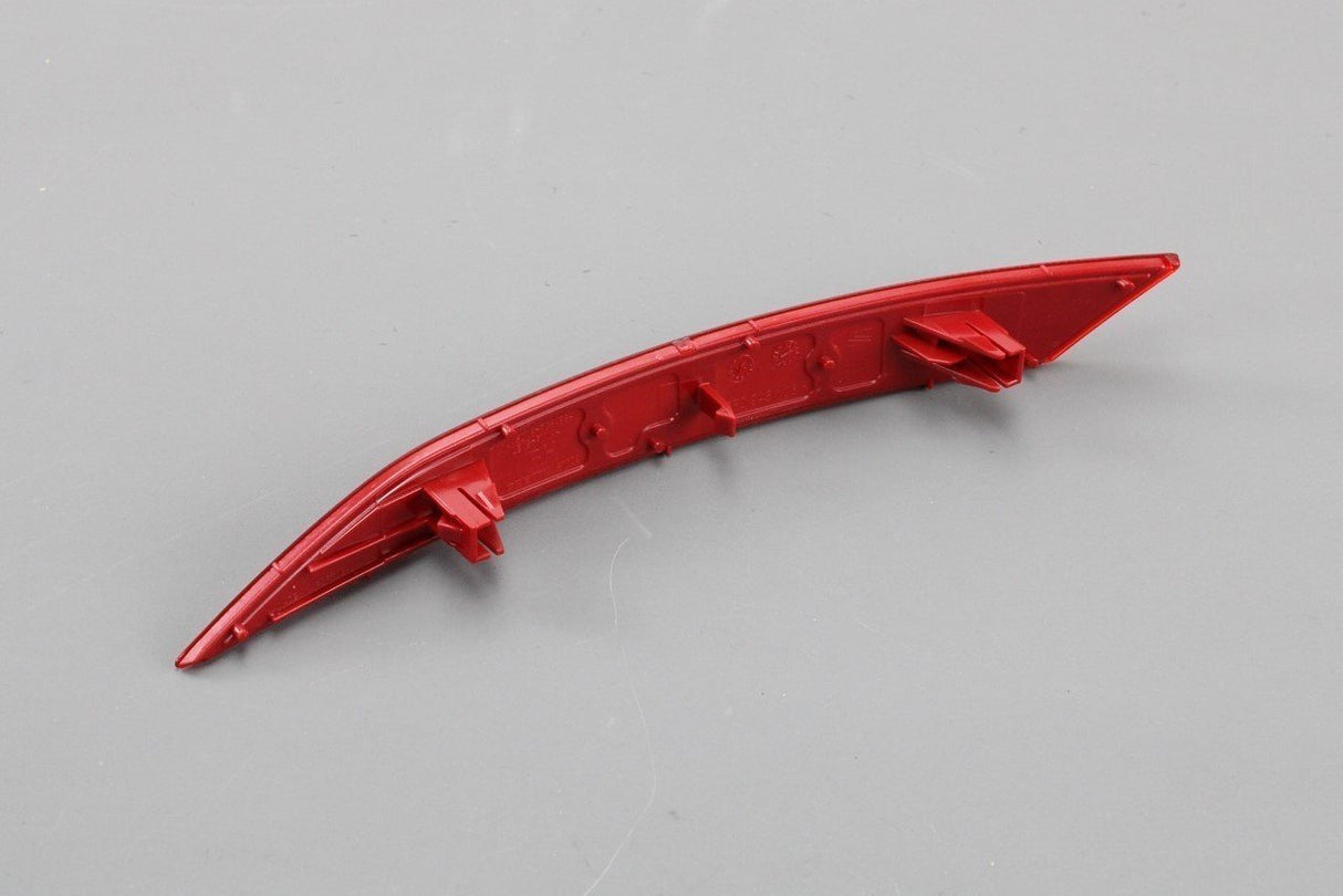 SEAT Leon 5F 2017-on rear bumper reflector lens (right) 5F0945106H