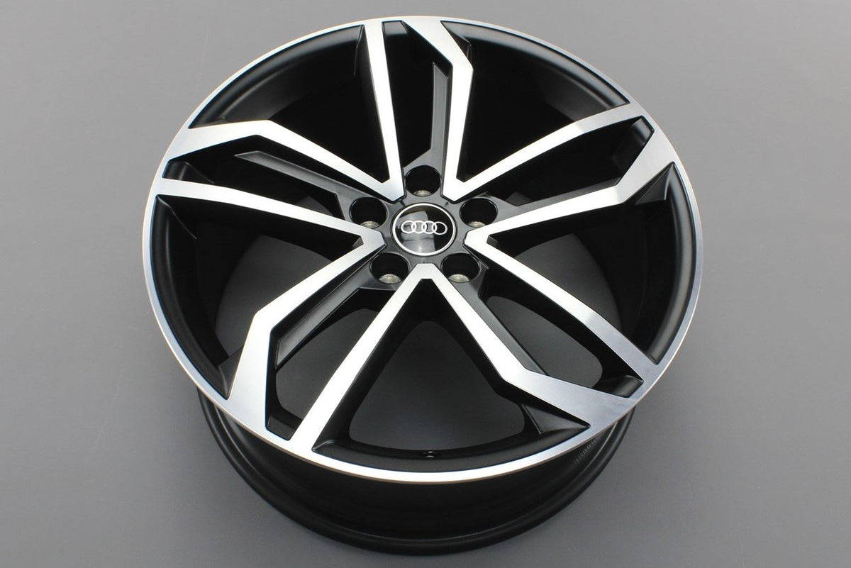 Audi A4 S4 2016-on single 19 inch 'Sidus' alloy wheel rim 8W0071499 LT7, view 1