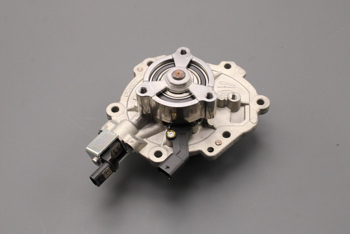 Jaguar XE XF E-Pace F-Pace 2015-on 2.0L diesel water pump T4A41035, view 1