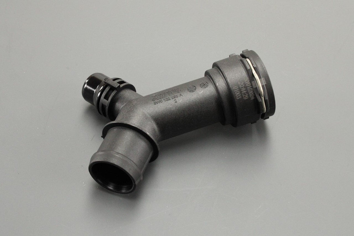 Audi A4 S4 A5 S5 2016-on coolant pipe coupling 8W0122293A